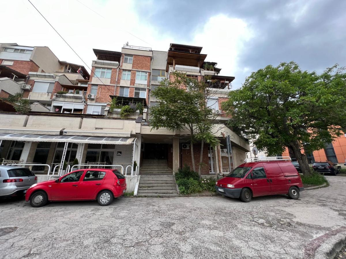 Midtown Apartment Kurdzhali ภายนอก รูปภาพ