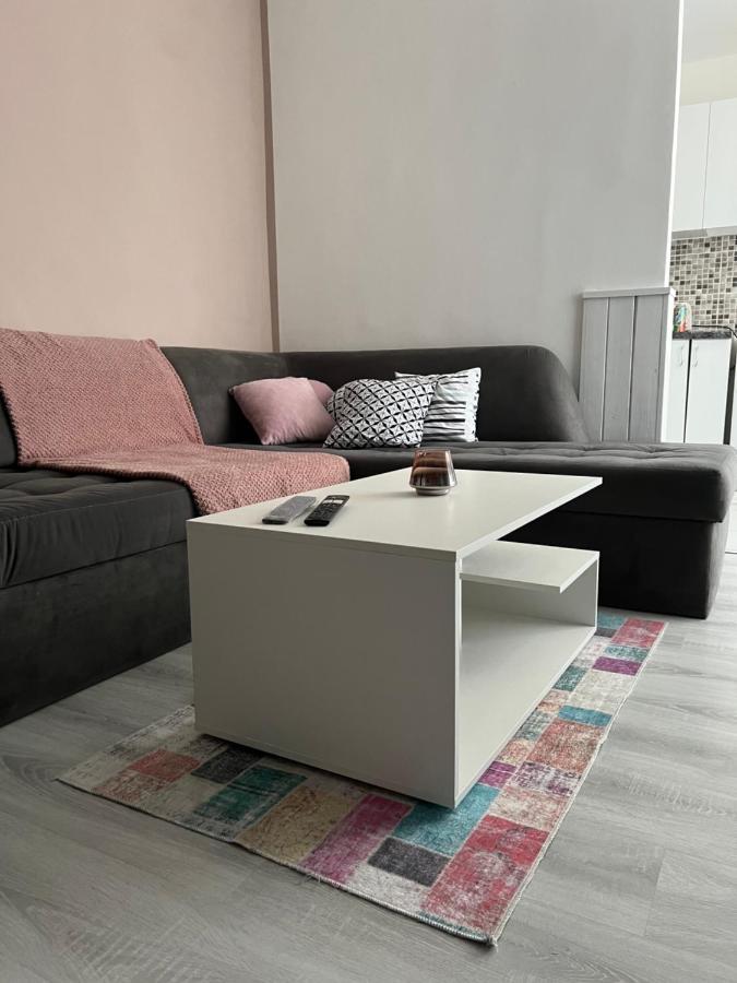 Midtown Apartment Kurdzhali ภายนอก รูปภาพ